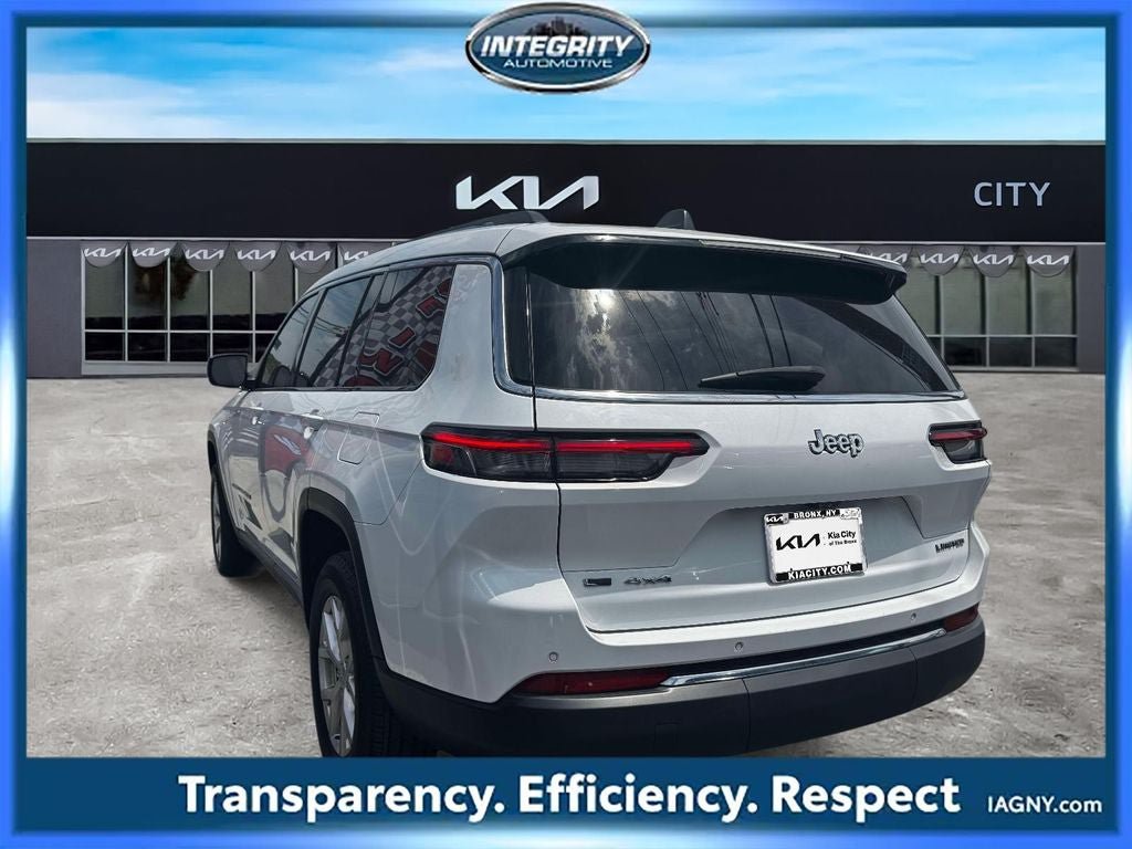 Used 2022 Jeep Grand Cherokee L Limited AWD/4WD image 4