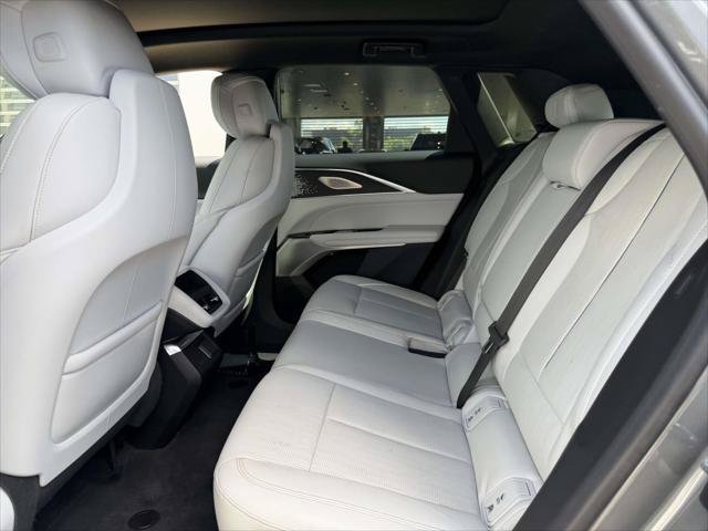 Used 2023 Cadillac Lyriq 2WD image 16
