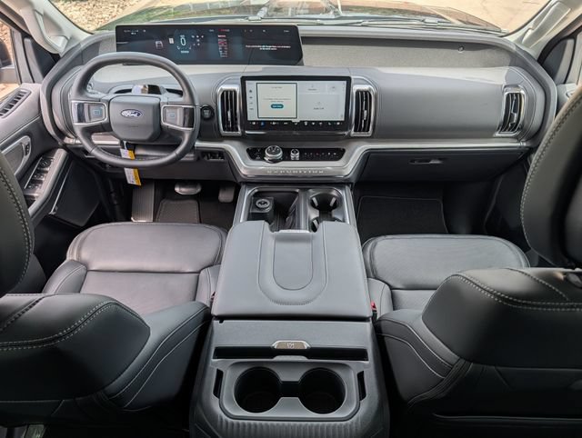 New 2027 Ford Expedition Max Platinum w/ Driver's Package RWD image 8