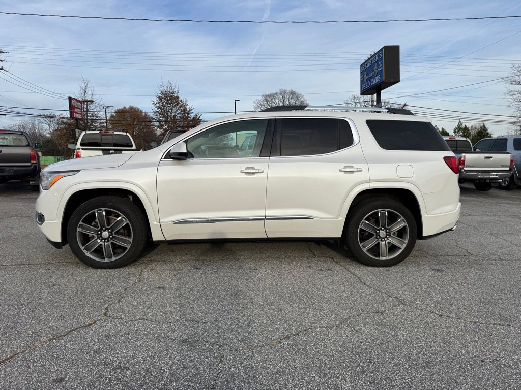 Used 2017 GMC Acadia Denali w/ Technology Package image 4
