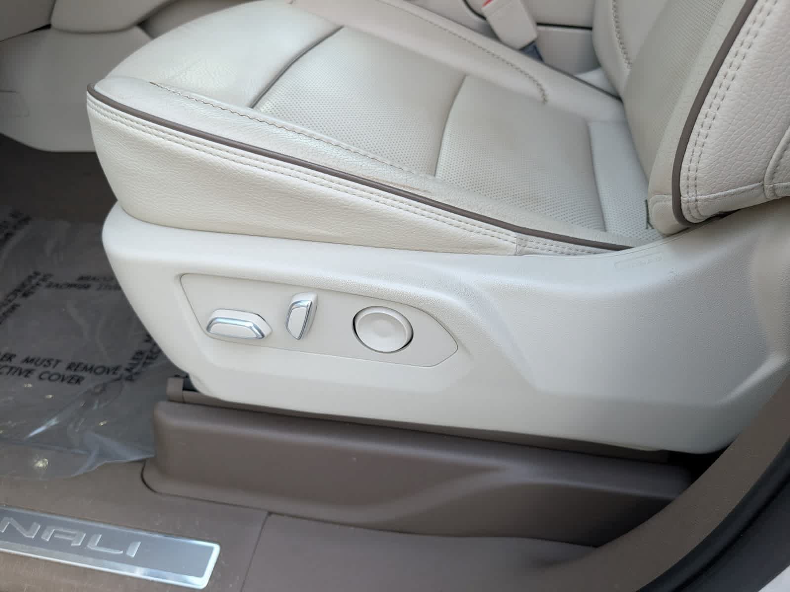 Certified 2022 GMC Yukon Denali AWD/4WD image 24