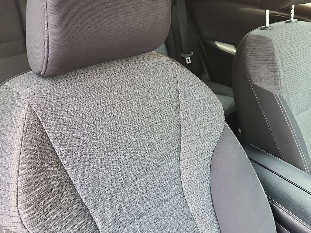 Used 2023 Nissan Rogue SV image 14