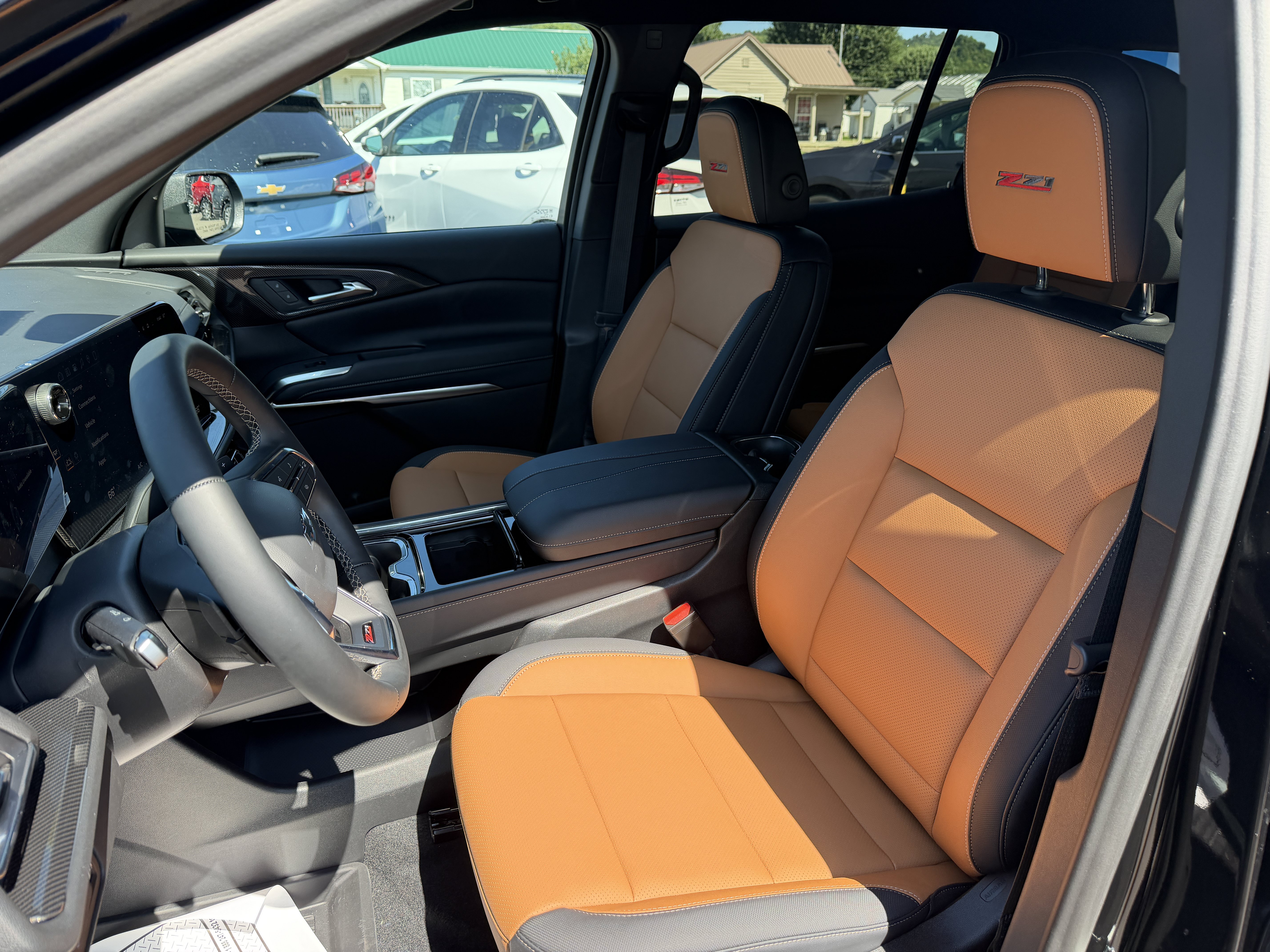 New 2027 Chevrolet Traverse Z71 w/ Driver Confidence Package AWD/4WD image 17