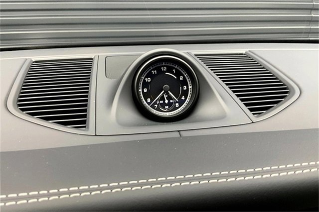 New 2025 Porsche Macan image 30