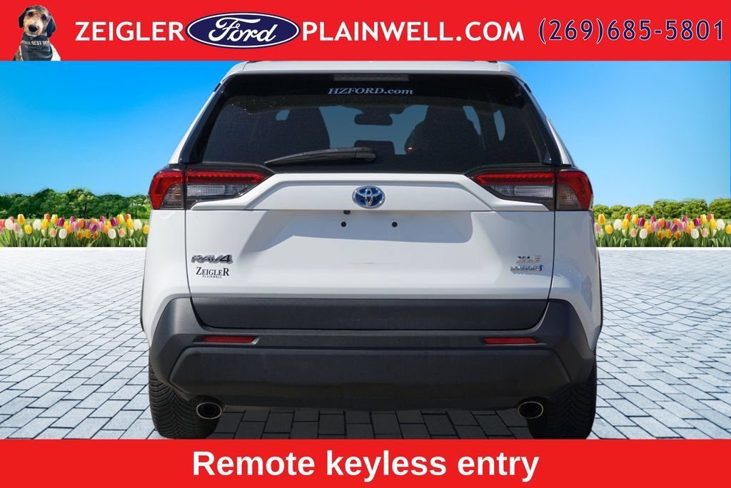 Used 2023 Toyota RAV4 XLE w/ XLE Grade Weather Package AWD/4WD image 4