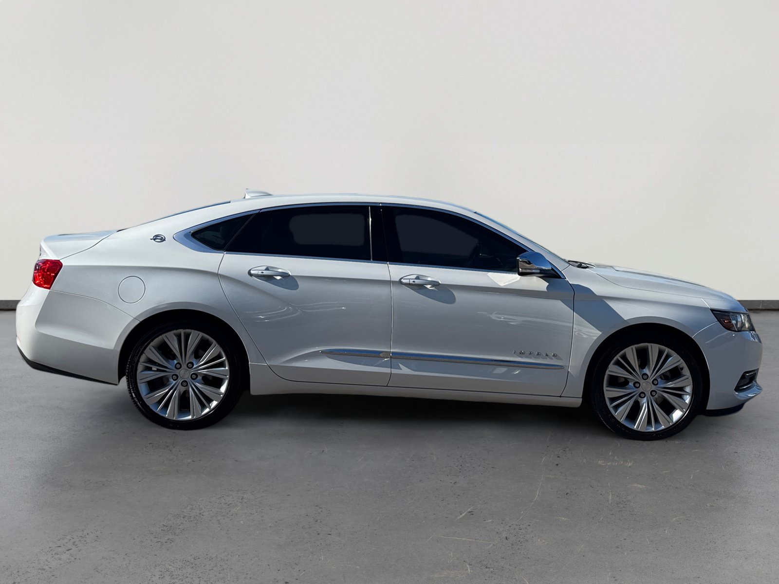 Used 2017 Chevrolet Impala Premier w/ Enhanced Convenience Package FWD image 6