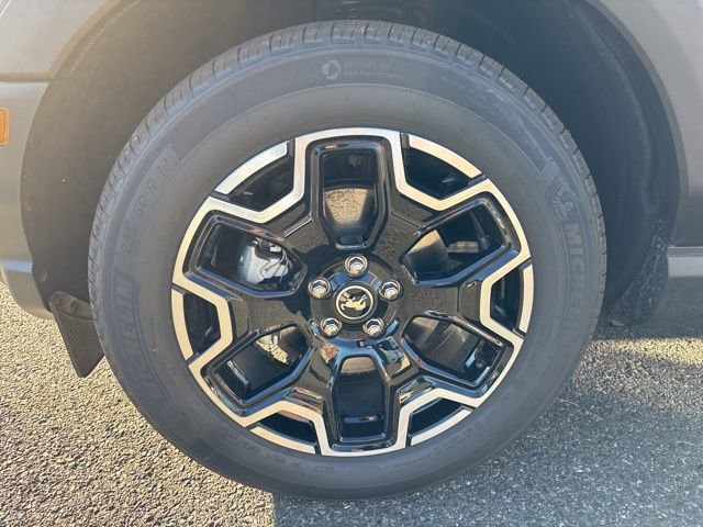 New 2025 Ford Bronco Sport Outer Banks w/ Outer Banks Tech Package+ image 9