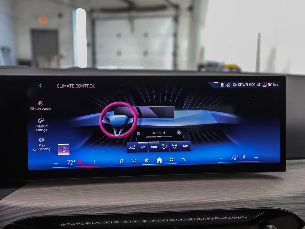 New 2026 BMW 330i xDrive Sedan w/ Premium Package image 18