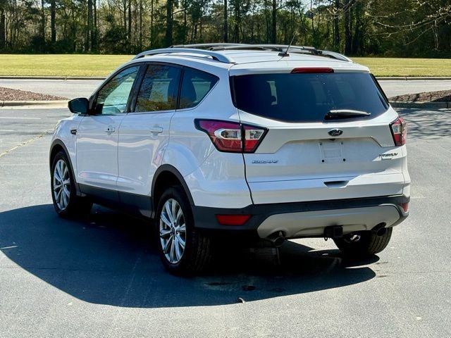 Used 2017 Ford Escape Titanium image 5