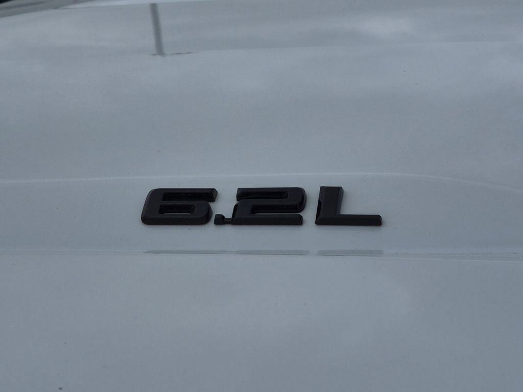 Used 2021 Chevrolet Silverado 1500 LT Trail Boss w/ Convenience Package II AWD/4WD image 9
