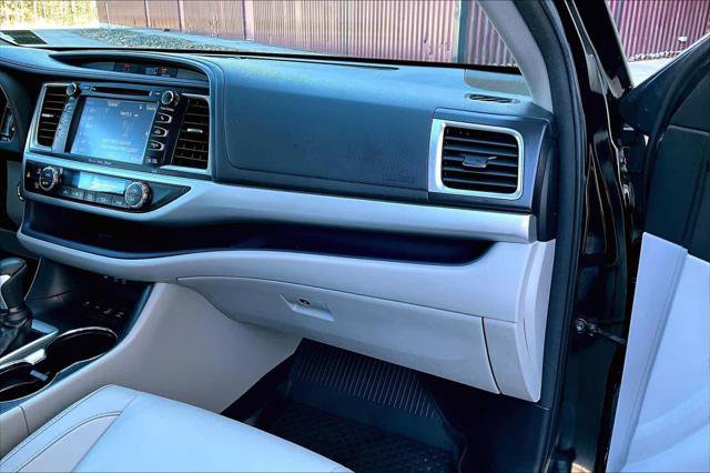 Certified 2018 Toyota Highlander XLE image 19