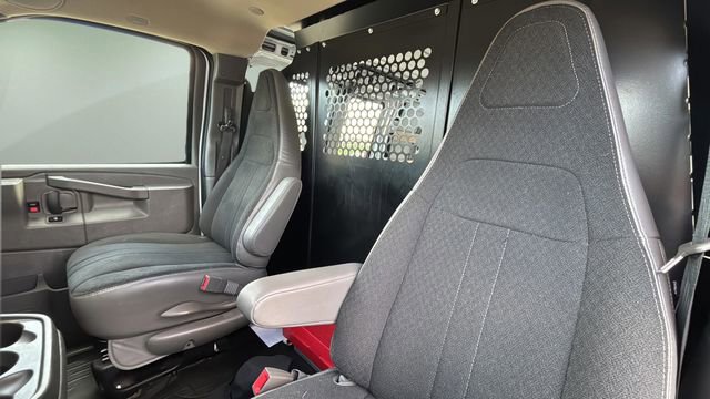 Used 2024 Chevrolet Express 2500 w/ Driver Convenience Package RWD image 20