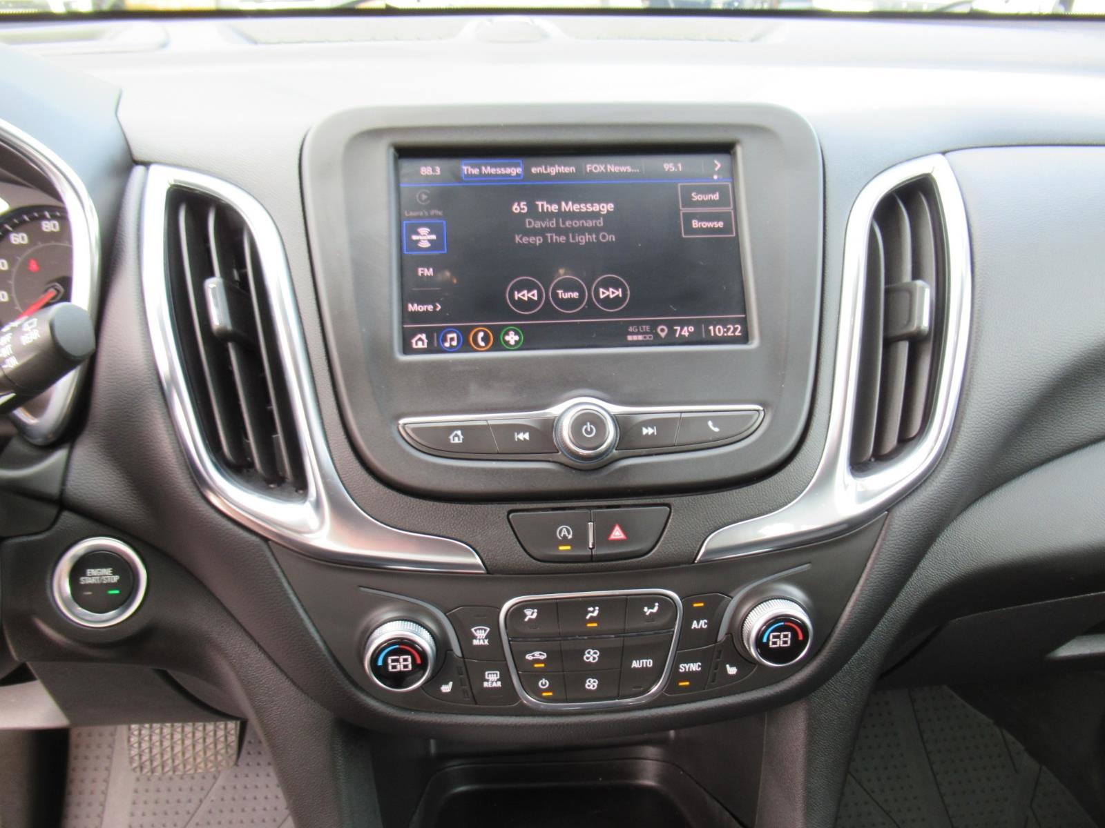 Used 2022 Chevrolet Equinox LT image 25