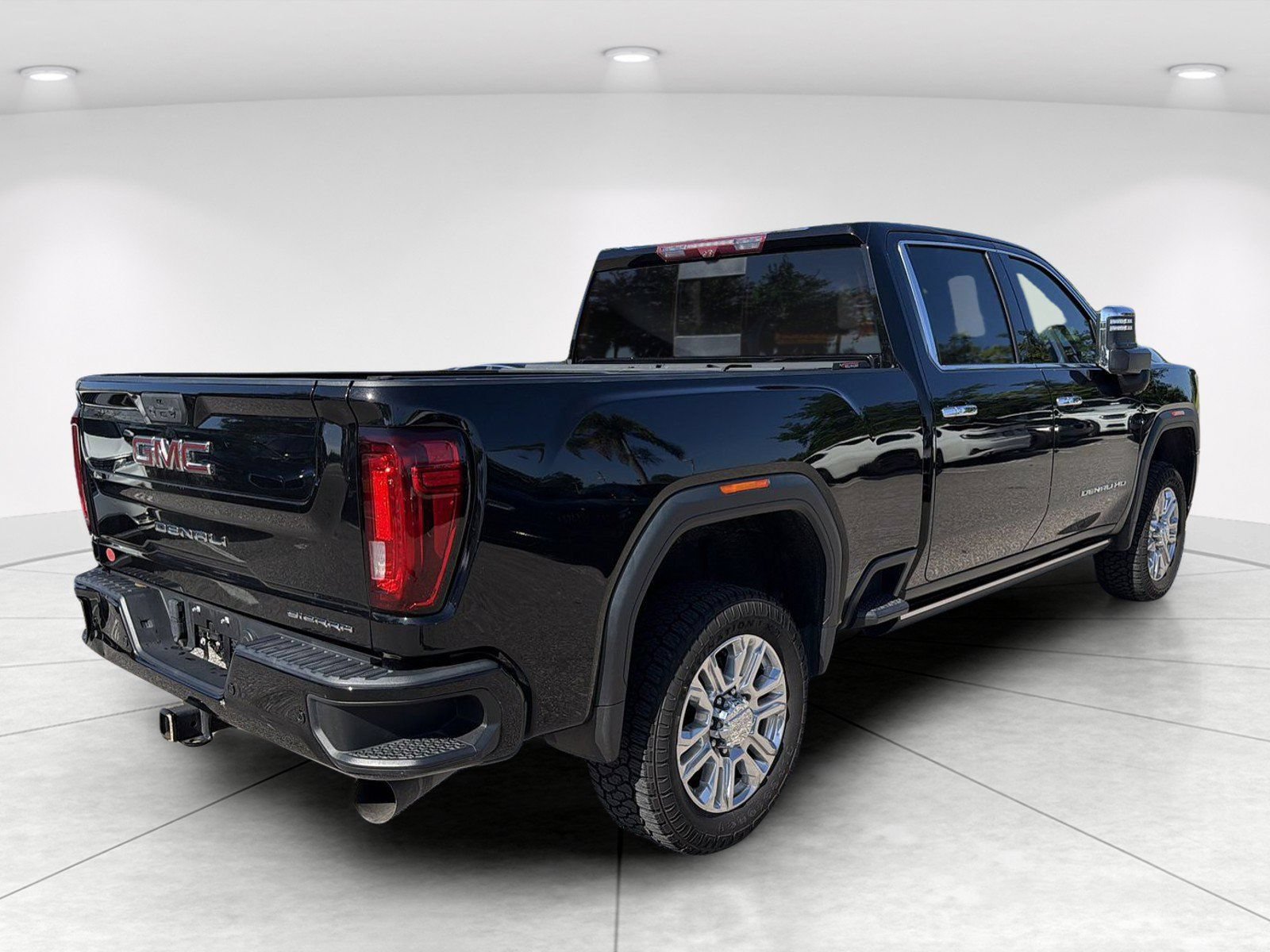 Used 2023 GMC Sierra 2500 Denali w/ Denali Ultimate Package AWD/4WD image 4