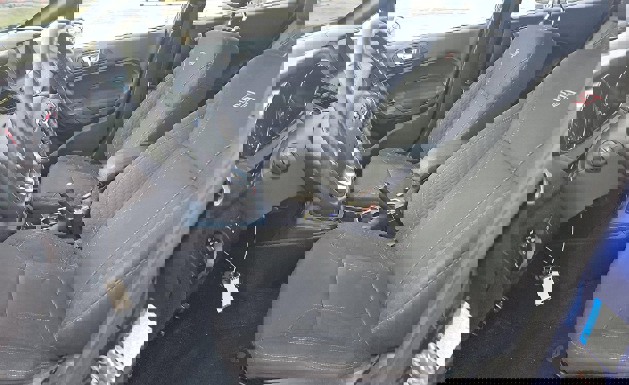 Used 2016 Ford Fiesta ST image 3