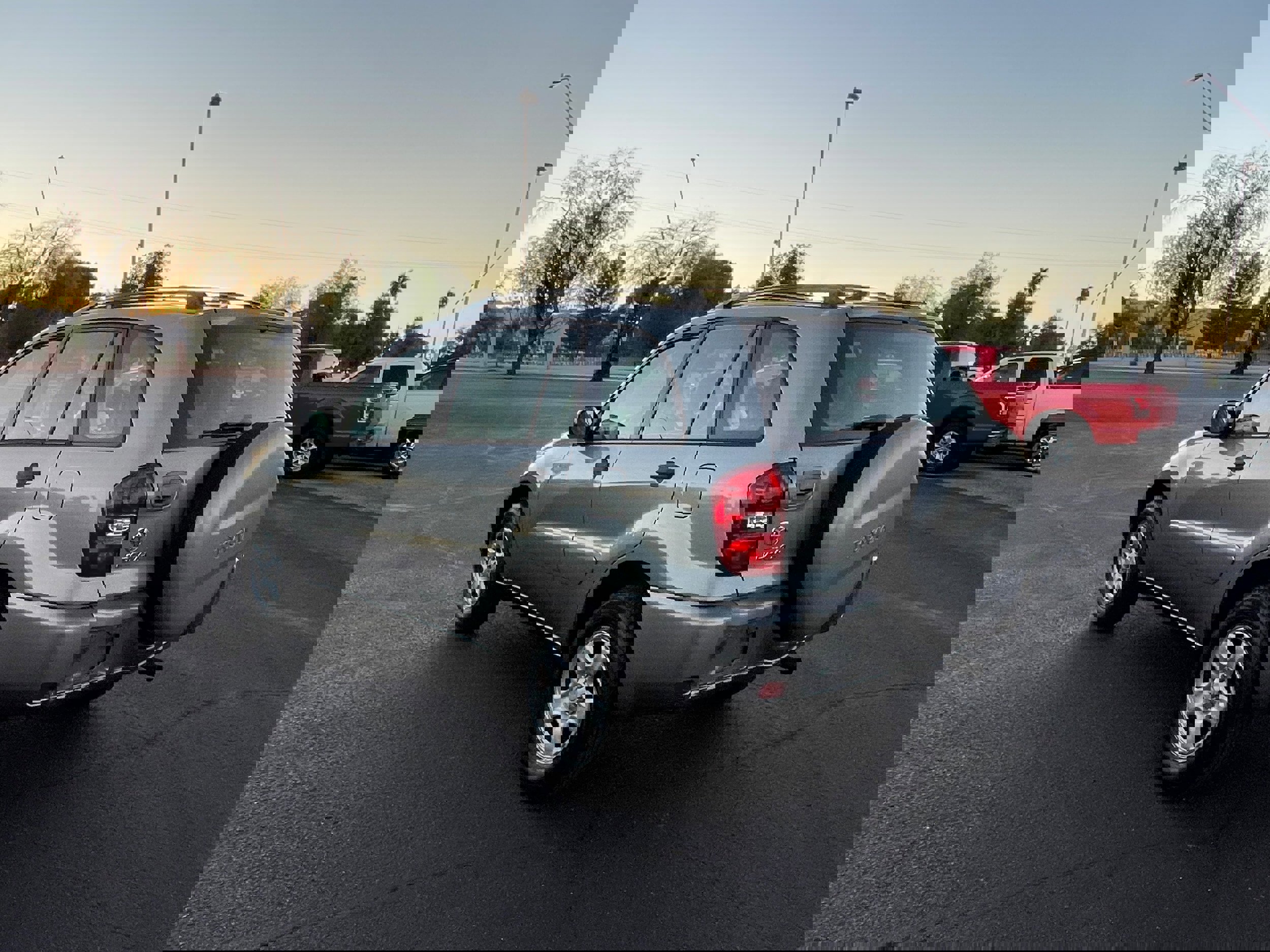 Used 2004 Toyota RAV4 2WD image 3