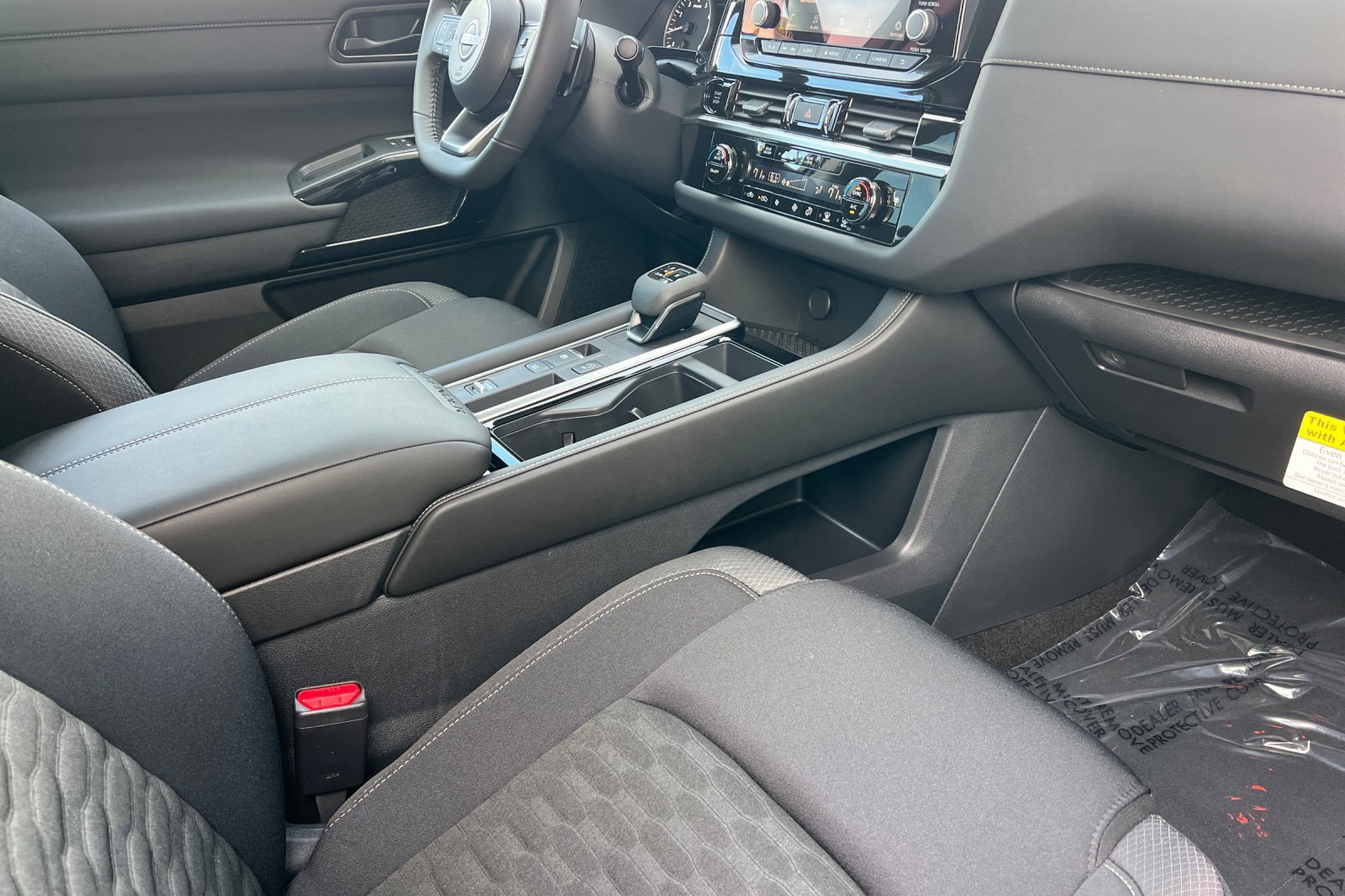 New 2025 Nissan Pathfinder SV image 19