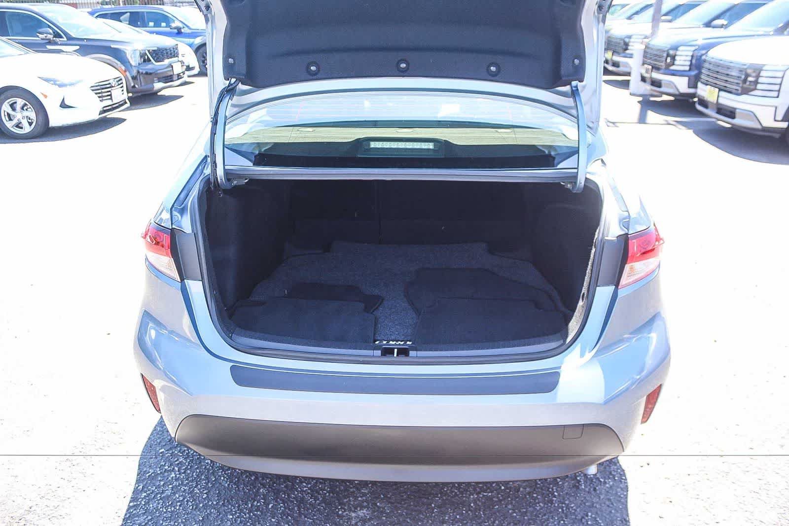 Used 2023 Toyota Corolla LE w/ Carpet Mat Package (TMS) FWD image 34