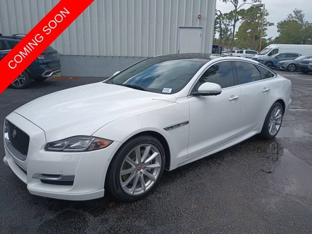 Used 2016 Jaguar XJ R-Sport RWD image 18