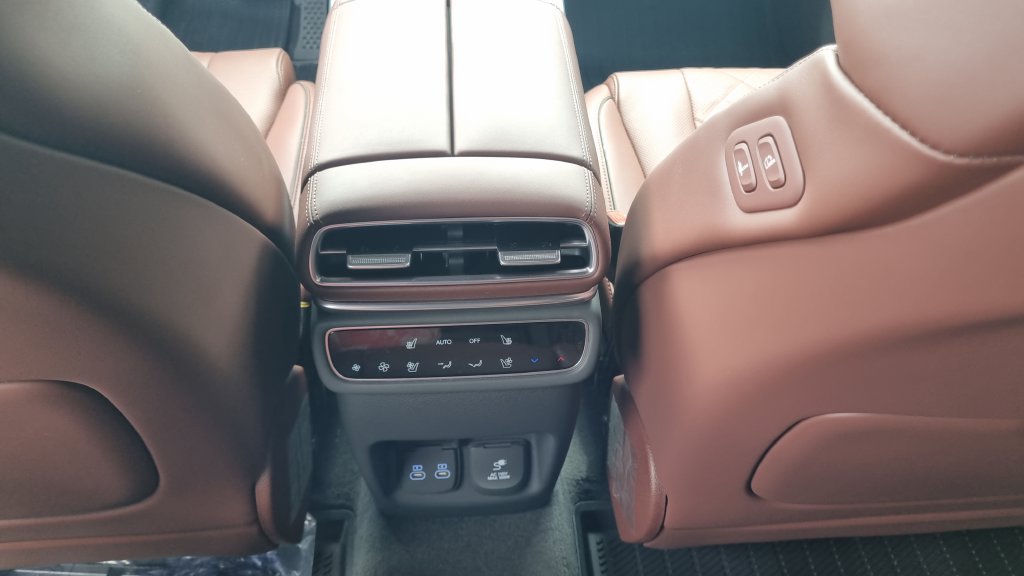 New 2026 Genesis GV80 3.5T Prestige AWD/4WD image 15