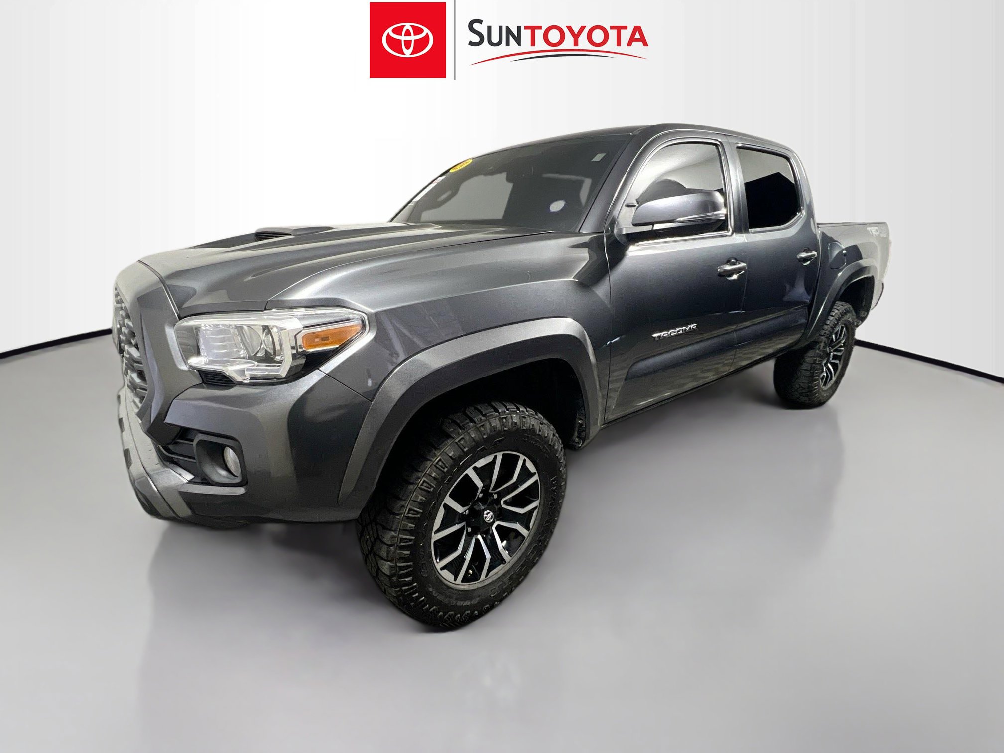 Used 2023 Toyota Tacoma TRD Sport w/ Advanced Technology Package image 9