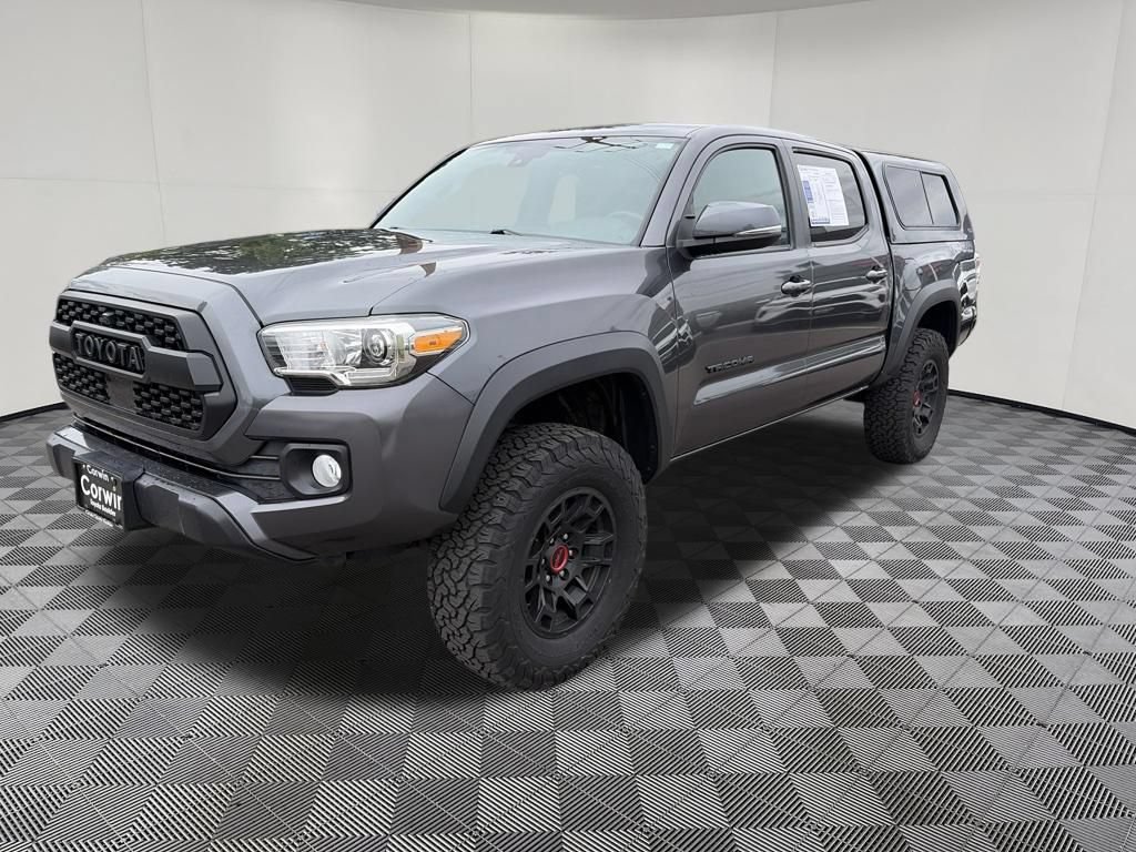Used 2021 Toyota Tacoma TRD Off-Road w/ Technology Package AWD/4WD image 4