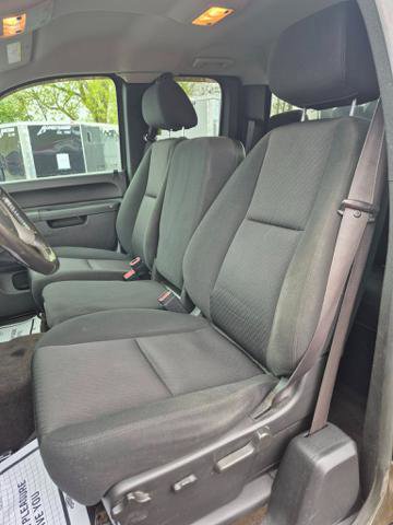 Used 2012 GMC Sierra 2500 SLE w/ SLE Preferred Package AWD/4WD image 11
