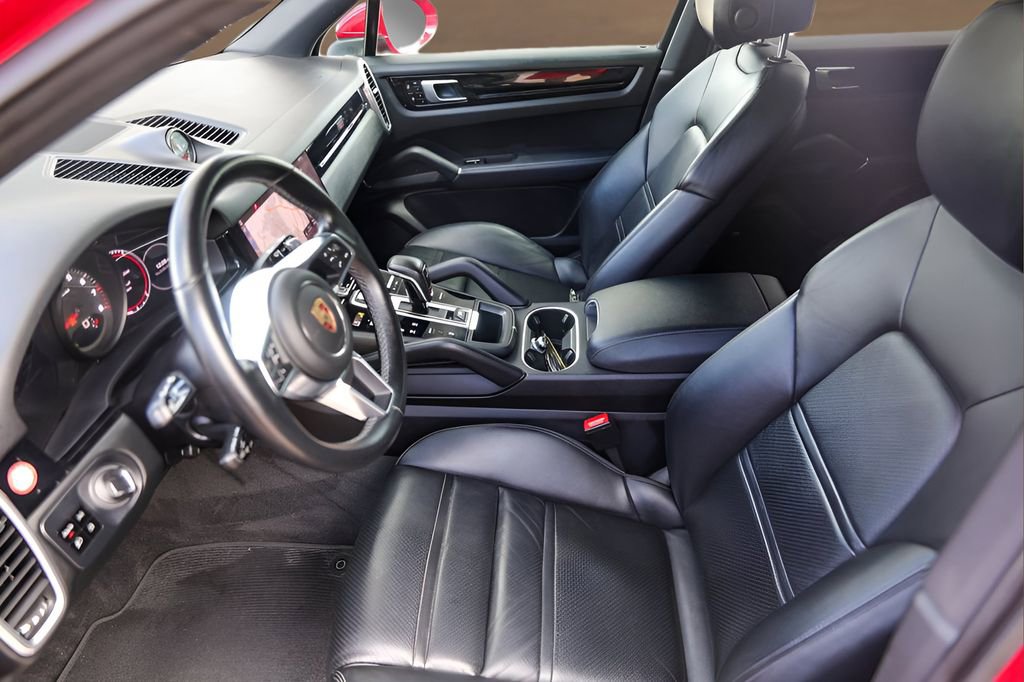Used 2021 Porsche Cayenne image 9