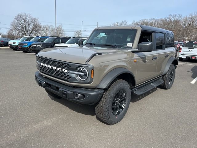 New 2026 Ford Bronco Badlands image 3