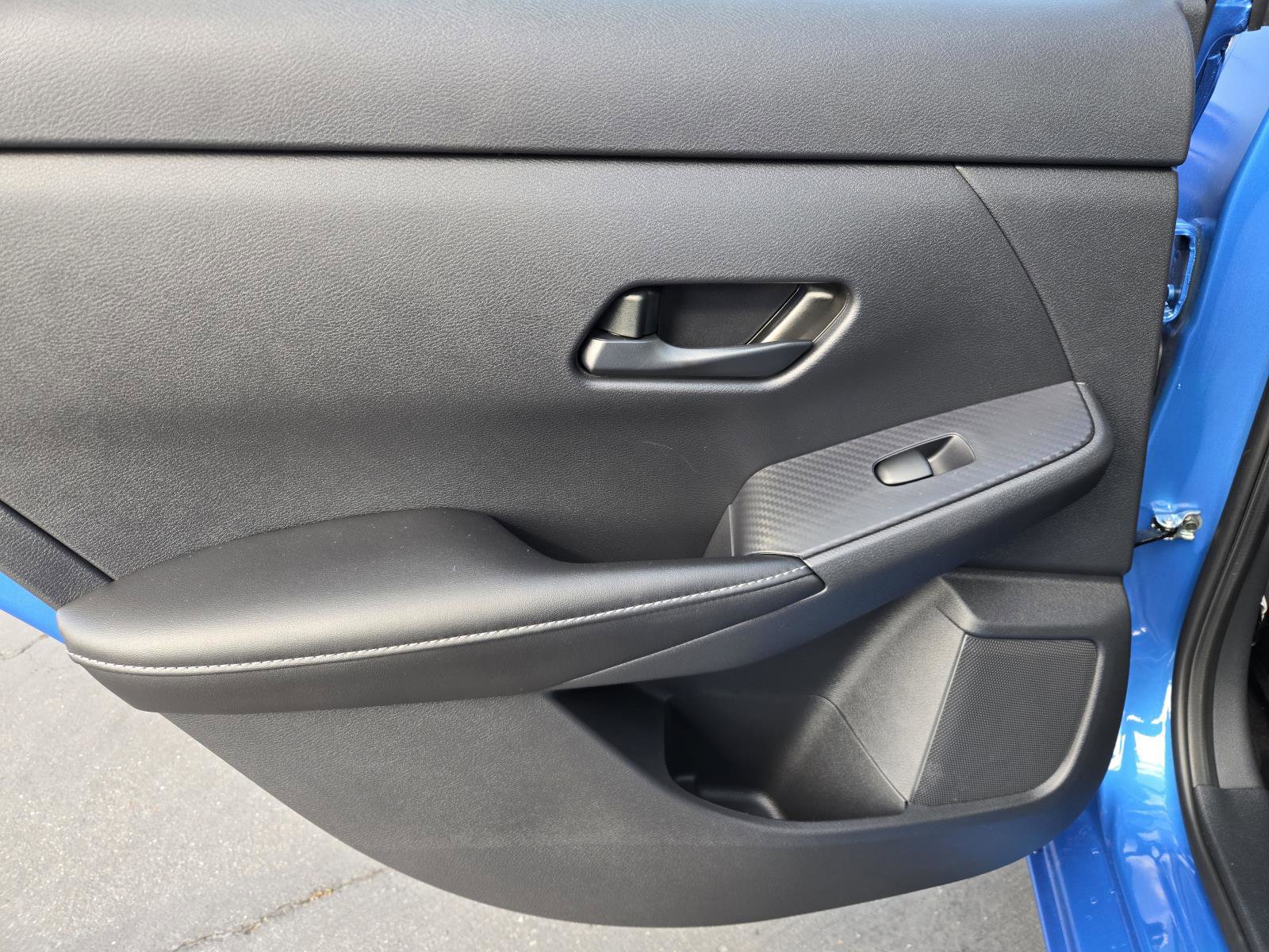 Used 2024 Nissan Sentra SV image 24