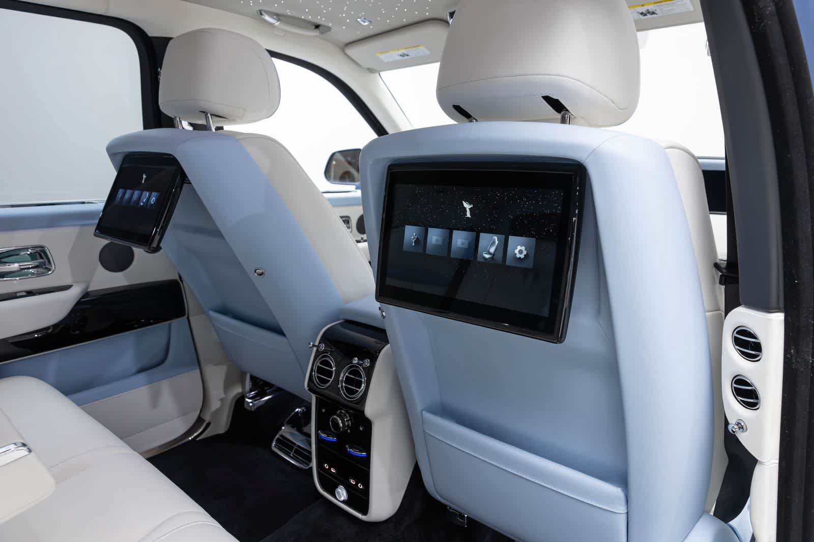 New 2027 Rolls-Royce Cullinan AWD/4WD image 45