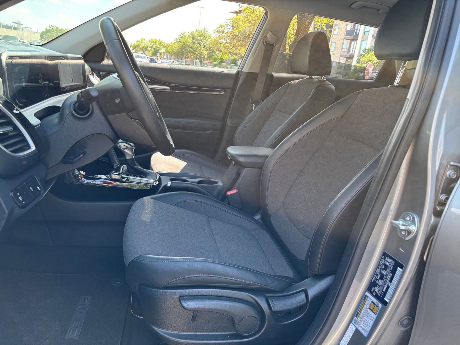 Used 2025 Kia Seltos S image 22