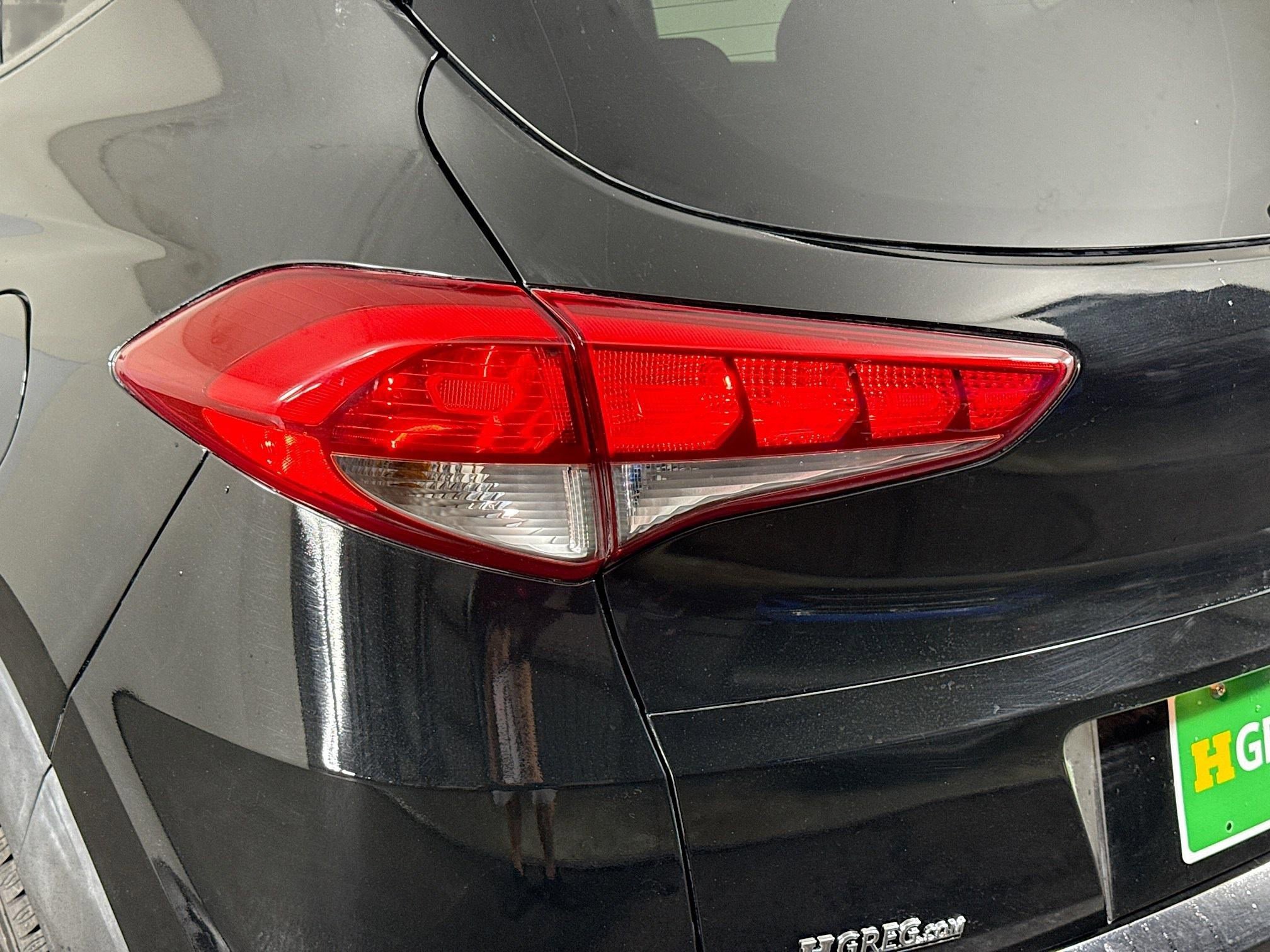 Used 2017 Hyundai Tucson SE image 35