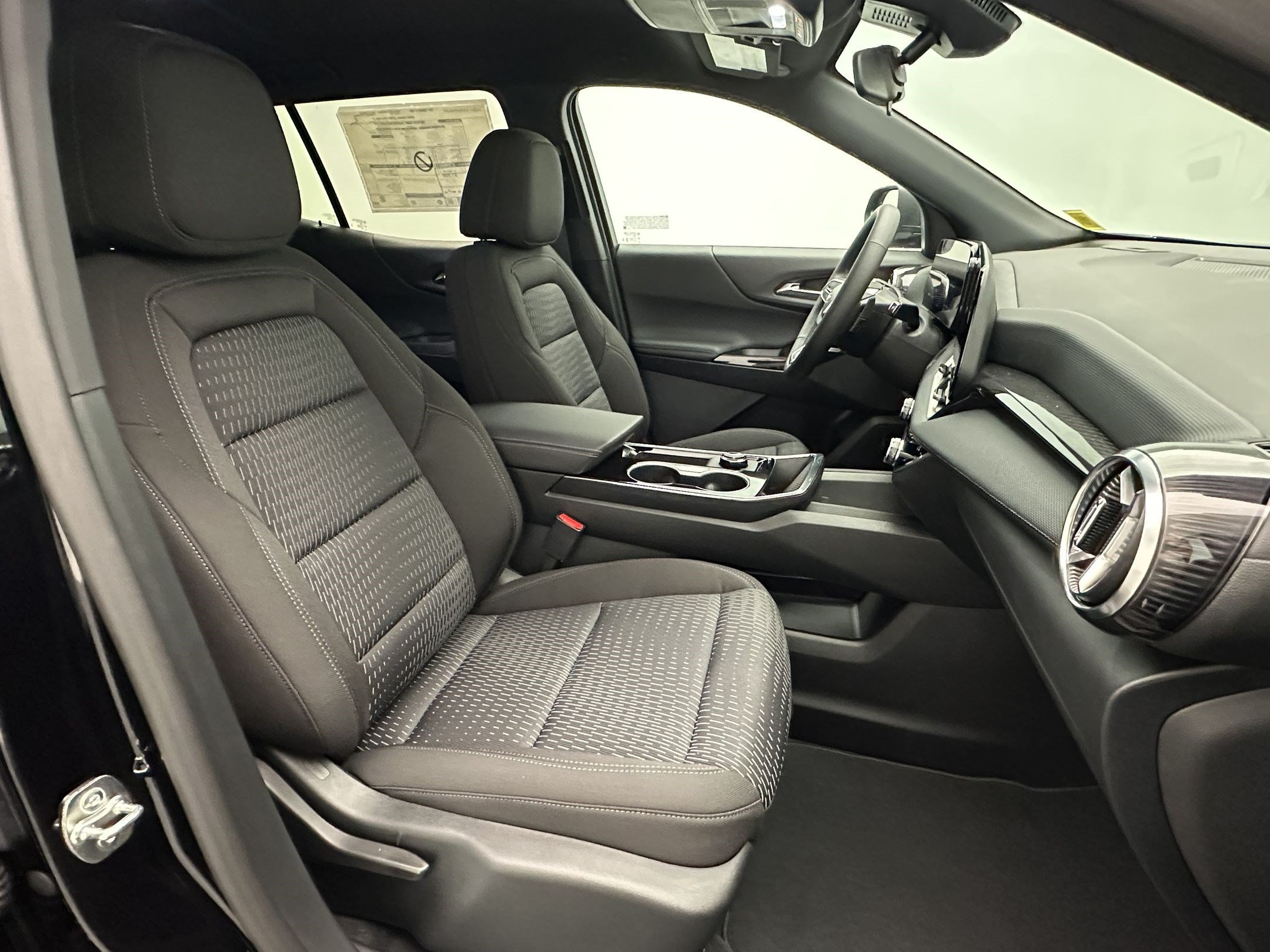 New 2027 Chevrolet Equinox LT AWD/4WD image 26