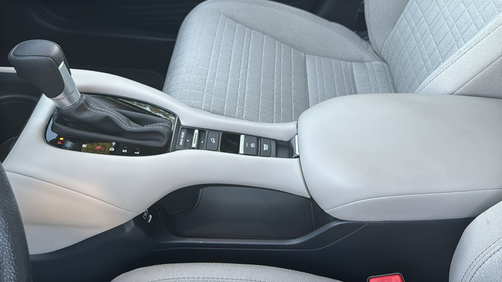 Certified 2026 Honda HR-V LX image 23