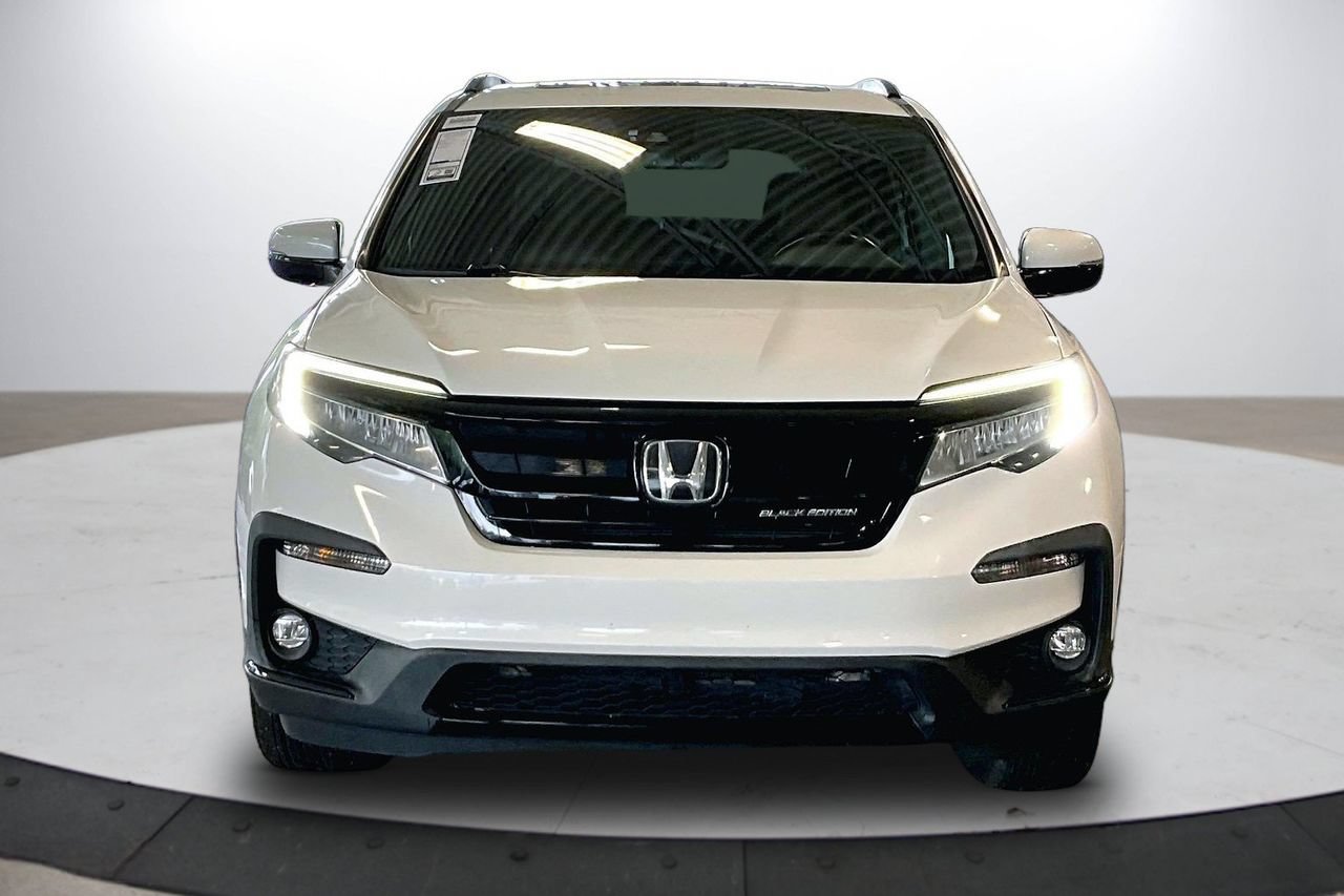 Used 2022 Honda Pilot Black Edition image 3