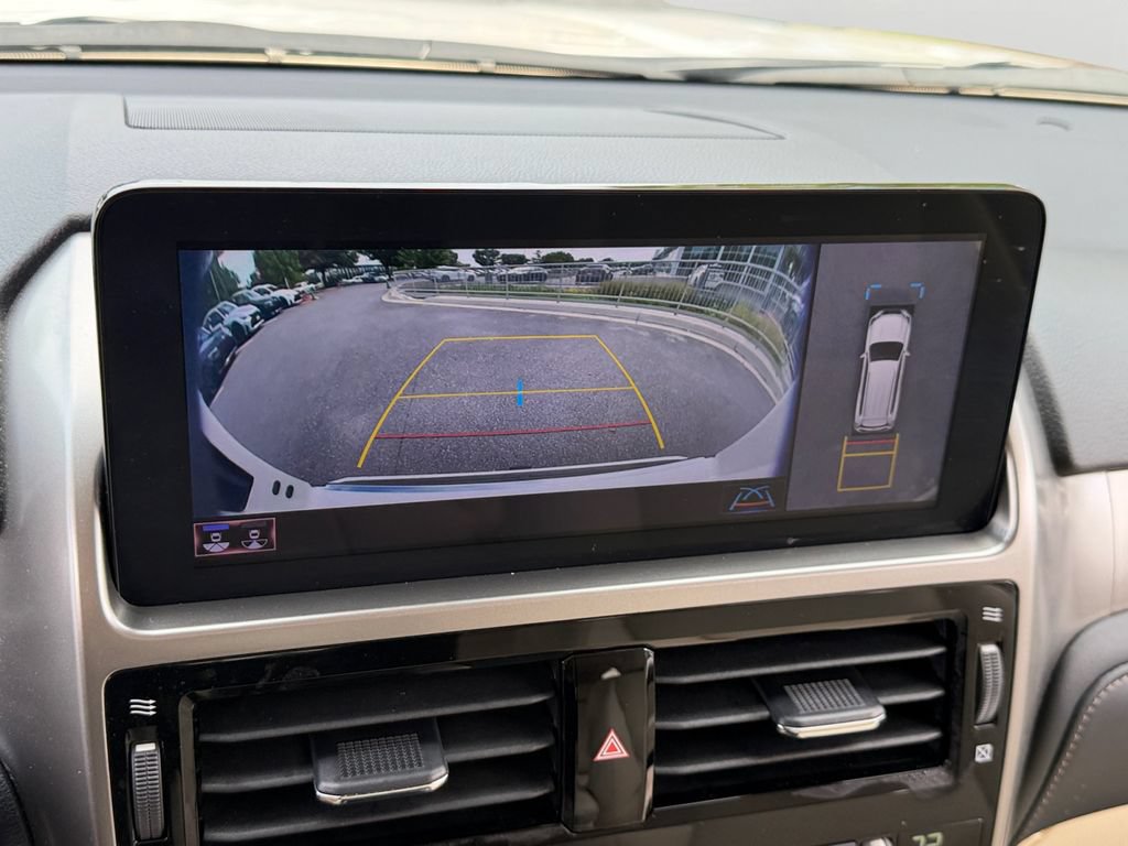 Certified 2023 Lexus GX 460 Luxury w/ Sport Design Package AWD/4WD image 22
