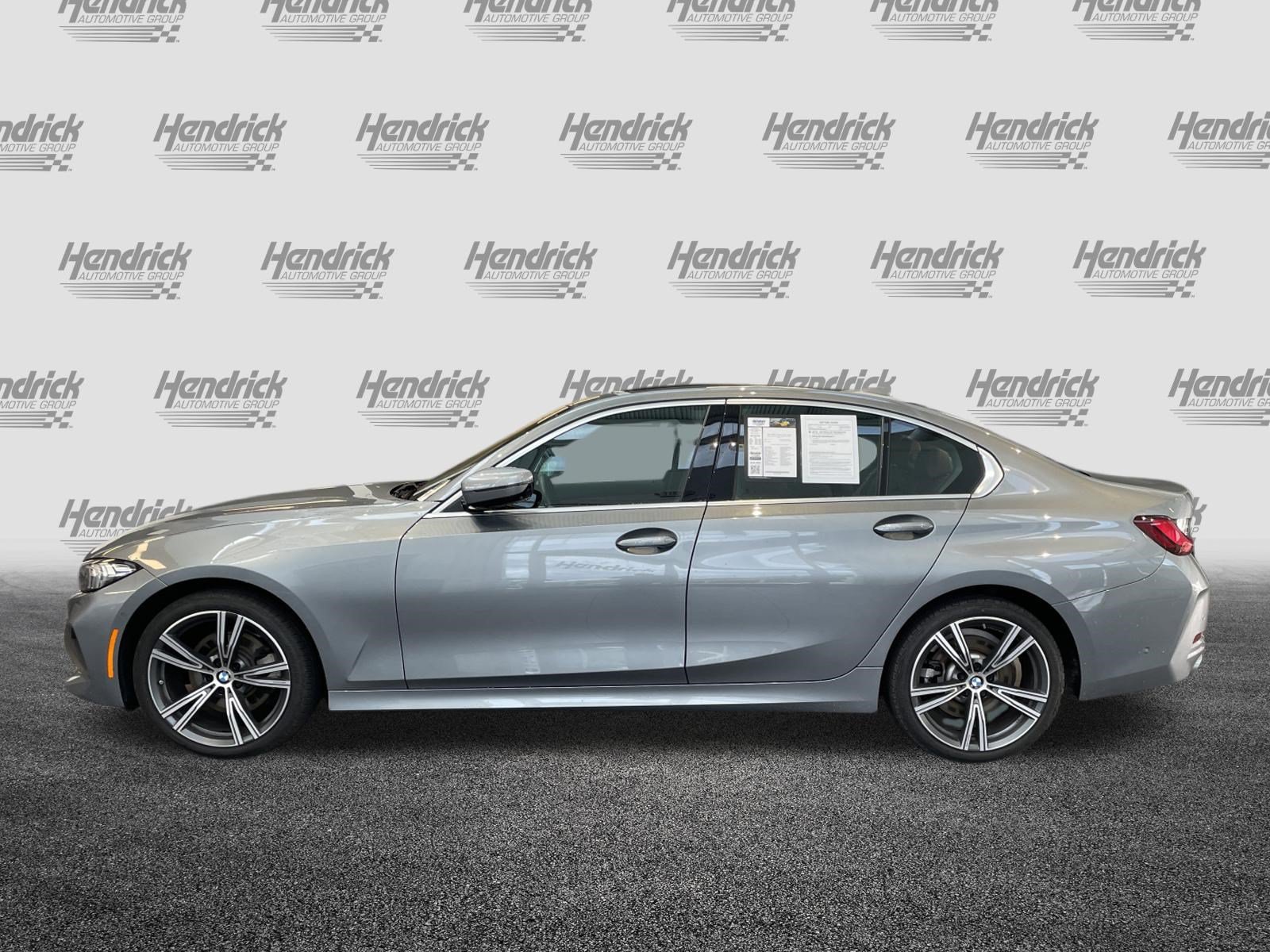 Used 2024 BMW 330i xDrive Sedan w/ Premium Package AWD/4WD image 7