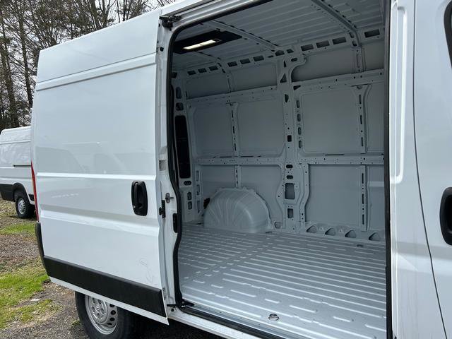New 2024 RAM ProMaster 2500 w/ Convenience Group image 18