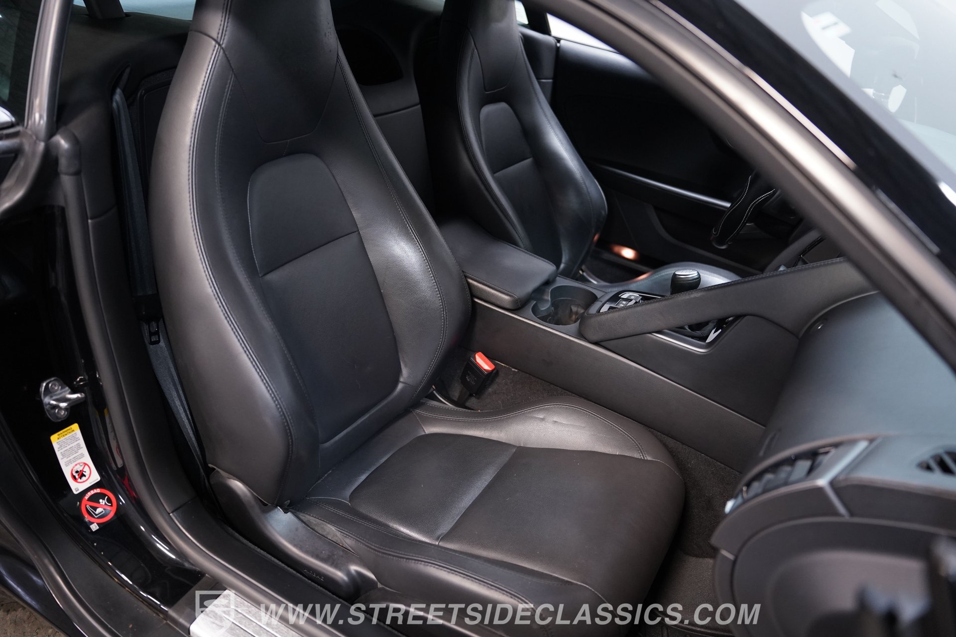 Used 2016 Jaguar F-TYPE Coupe RWD image 37