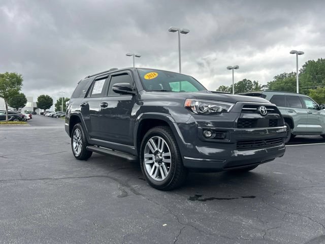 Used 2024 Toyota 4Runner TRD Sport w/ Technology Package AWD/4WD image 4