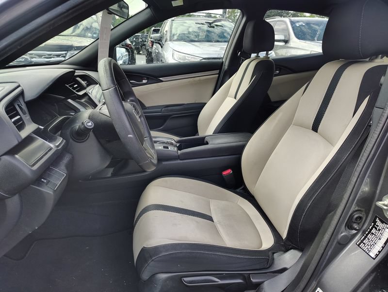 Used 2018 Honda Civic EX image 10