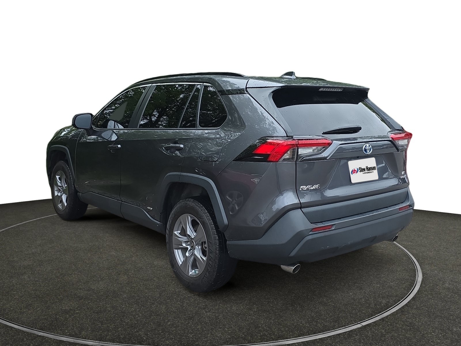 Used 2023 Toyota RAV4 LE AWD/4WD image 3