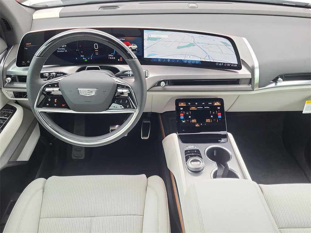 New 2026 Cadillac Vistiq Sport image 25