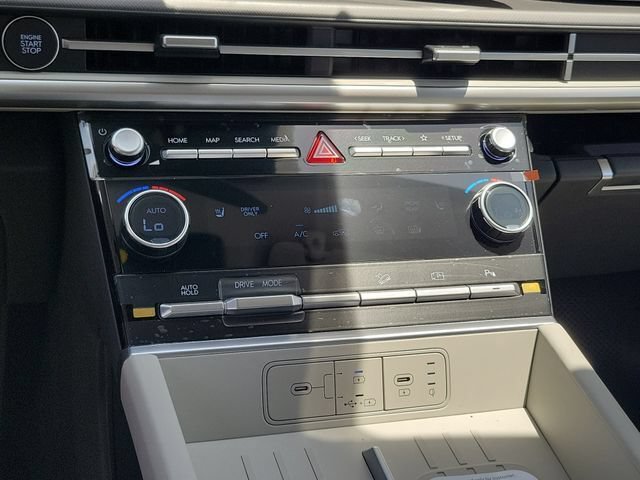 New 2026 Hyundai Santa Fe SEL FWD image 14