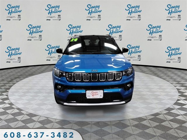 Used 2024 Jeep Compass Limited image 2