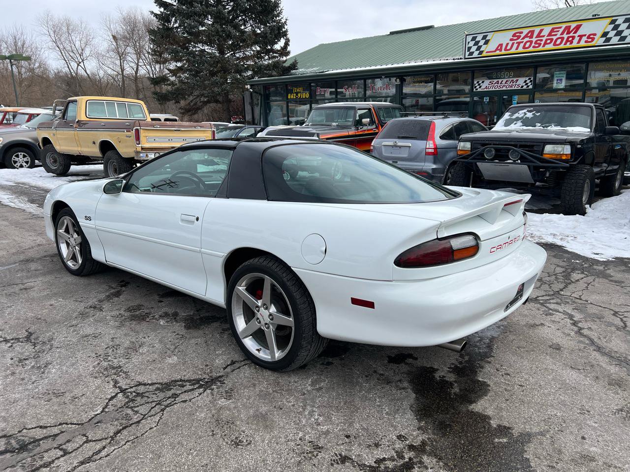 Used 2002 Chevrolet Camaro Z28 w/ SS Performance/Appearance Pkg image 7