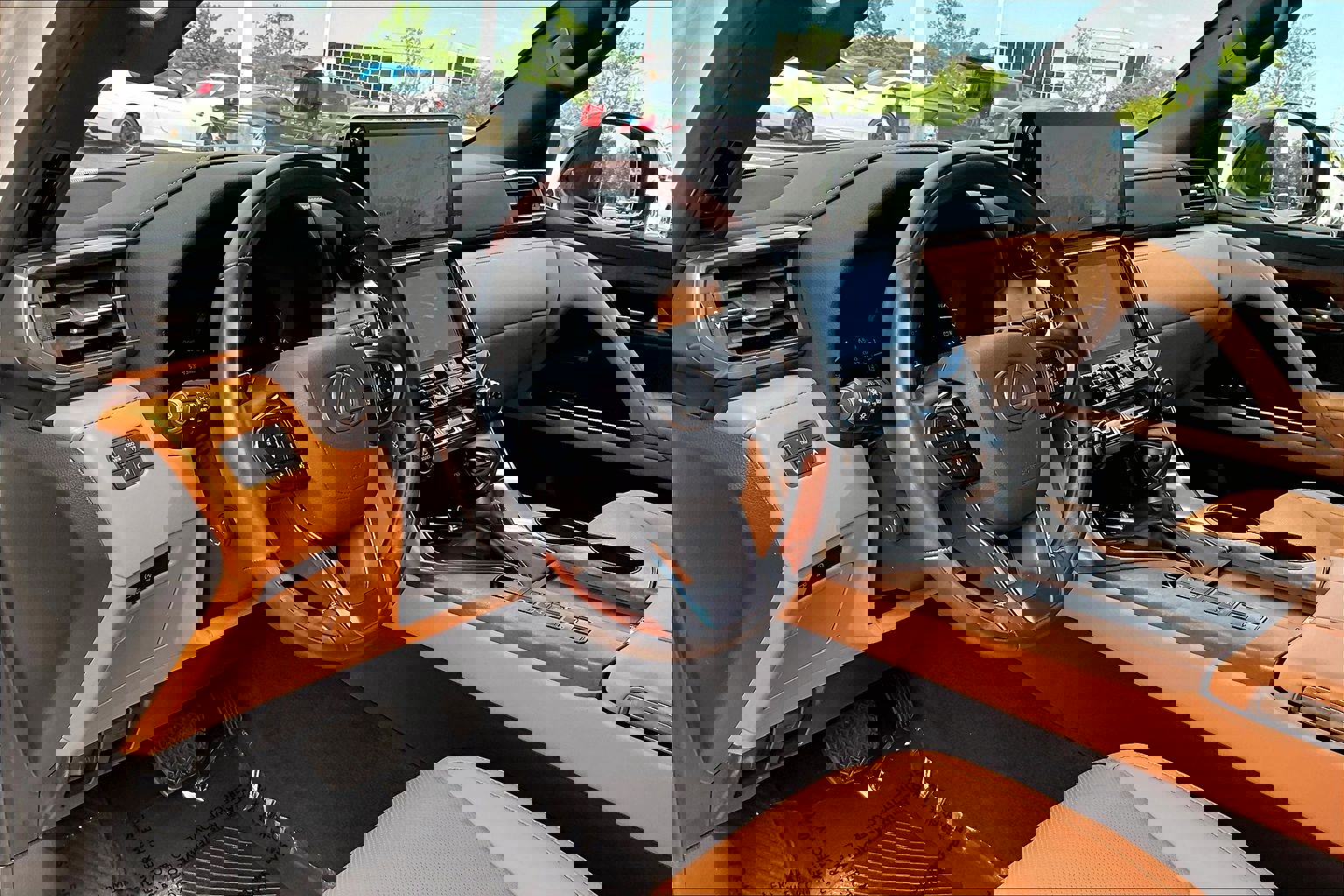 Used 2024 Lexus LX 600 4WD w/ Appearance Package image 12