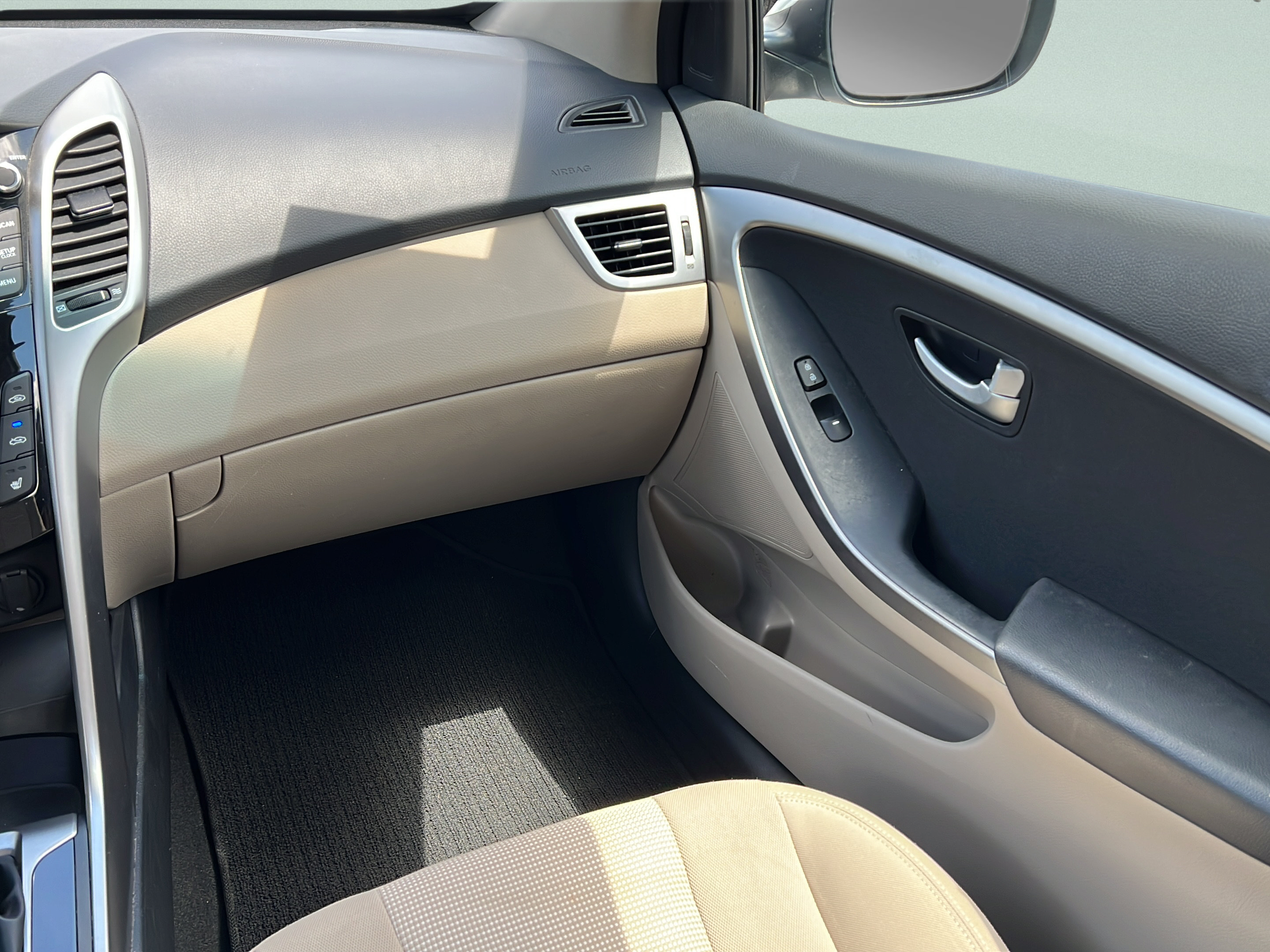 Used 2013 Hyundai Elantra GT FWD image 13