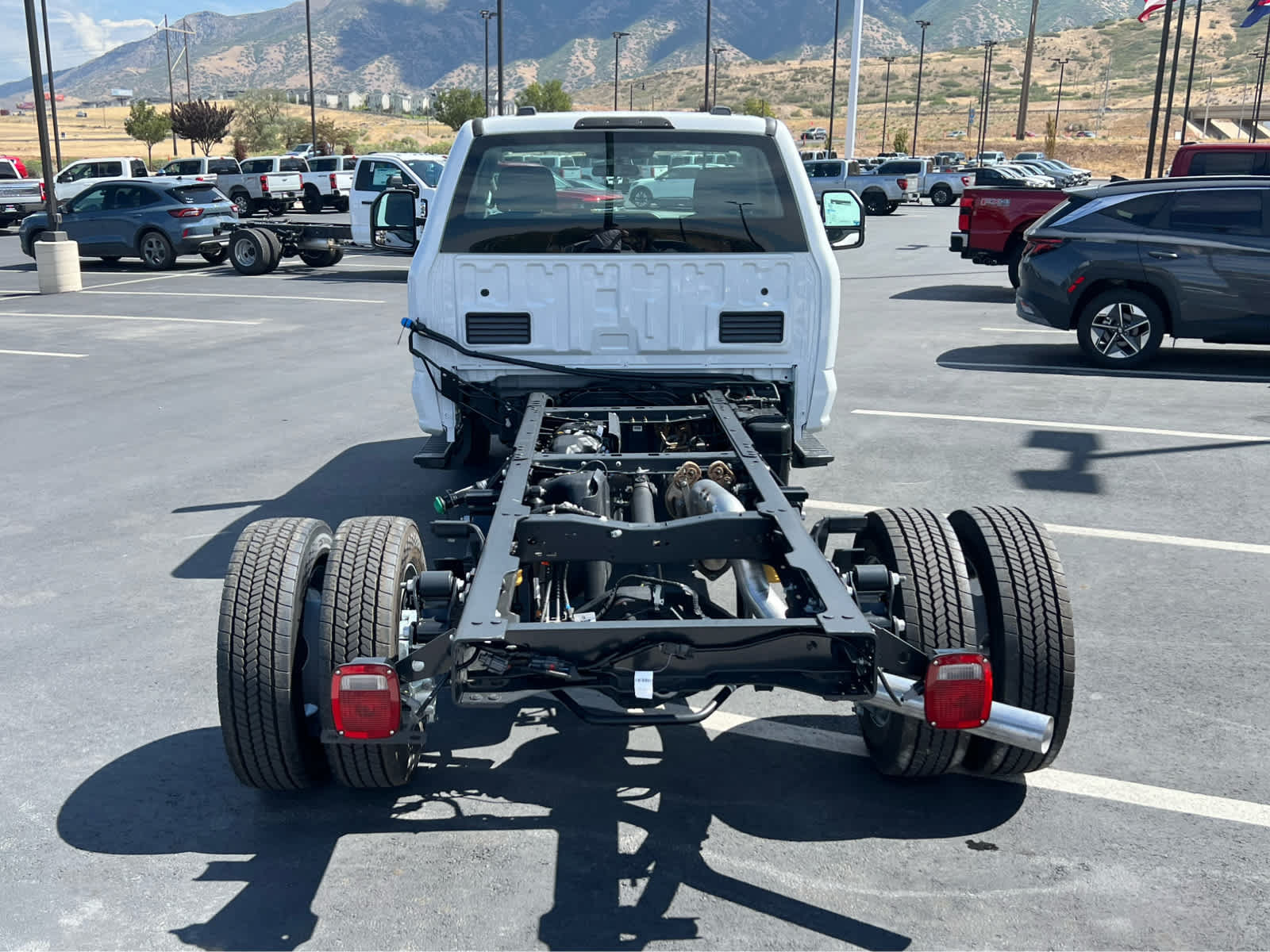 New 2026 Ford F550 4x4 Regular Cab Super Duty w/ XL Chrome Package image 9